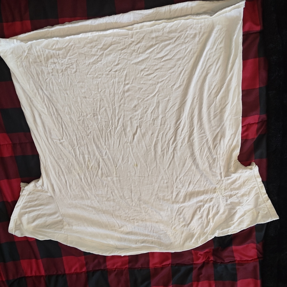 White T - Picture 4 of 4